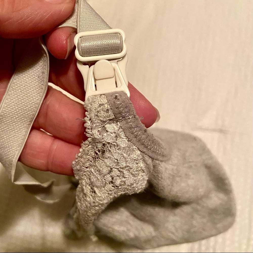 38C NURSING BRA GREY WITH LACE ACCENTS - Picture 7 of 8